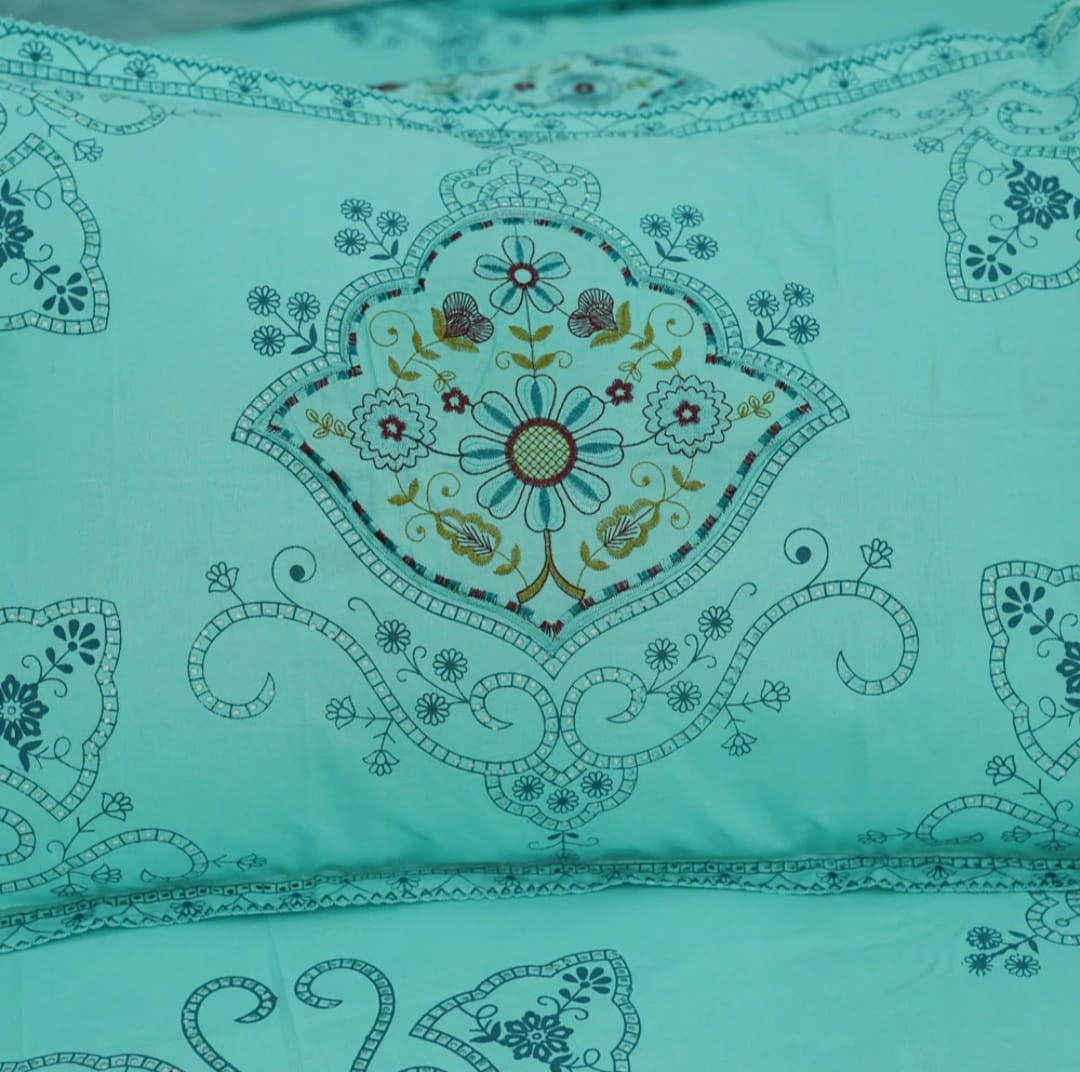 3 PCS KING SIZE EMBROIDERED APLIC BEDSHEET