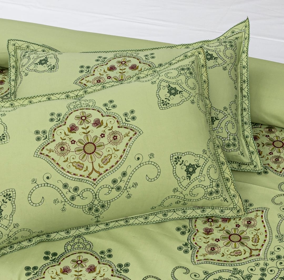 3 PCS KING SIZE EMBROIDERED APLIC BEDSHEET